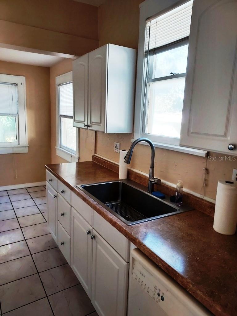 320 24TH ST N, ST PETERSBURG, FL, 33713