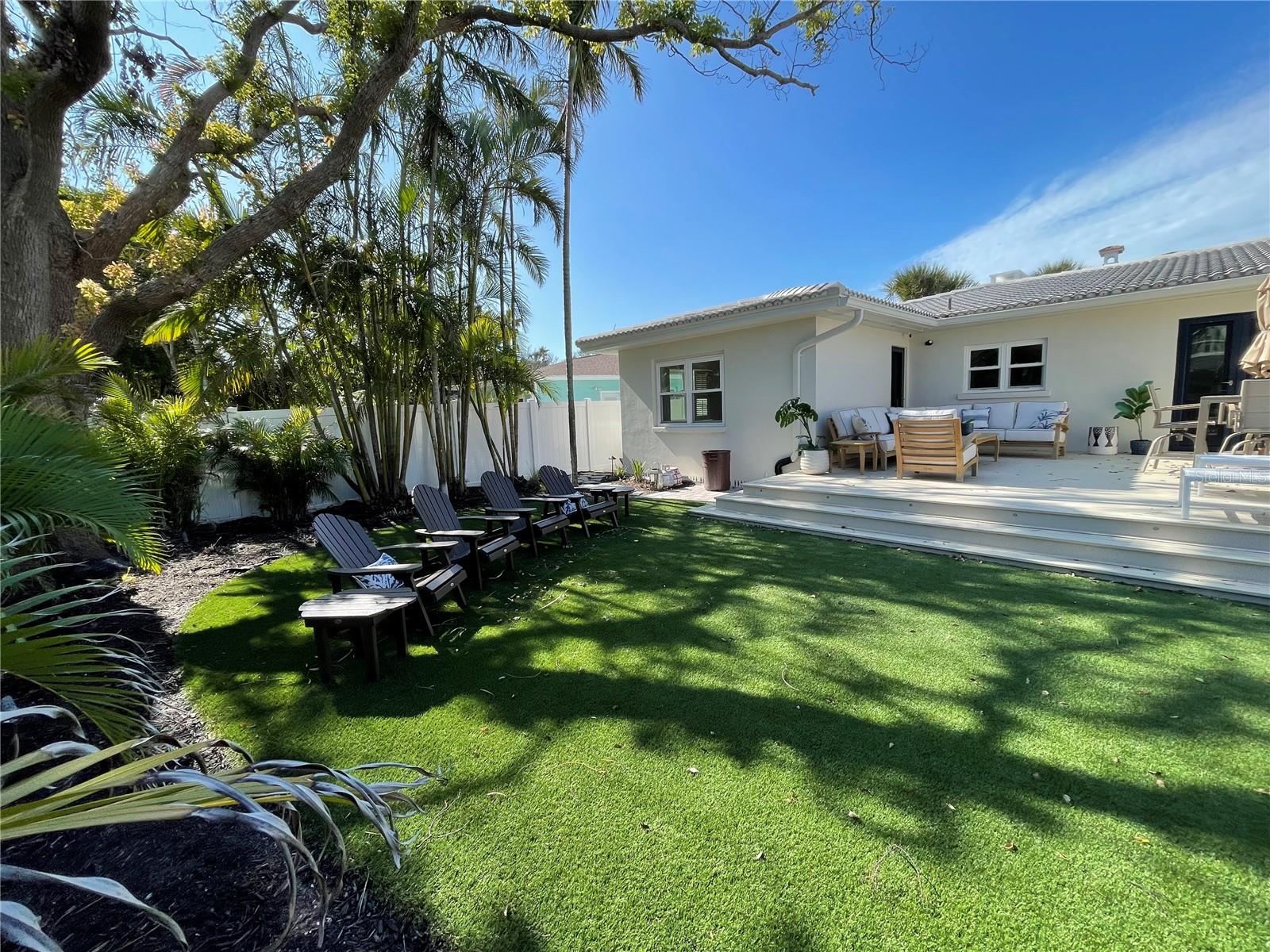 1041 ELDORADO AVE, CLEARWATER BEACH, FL, 33767