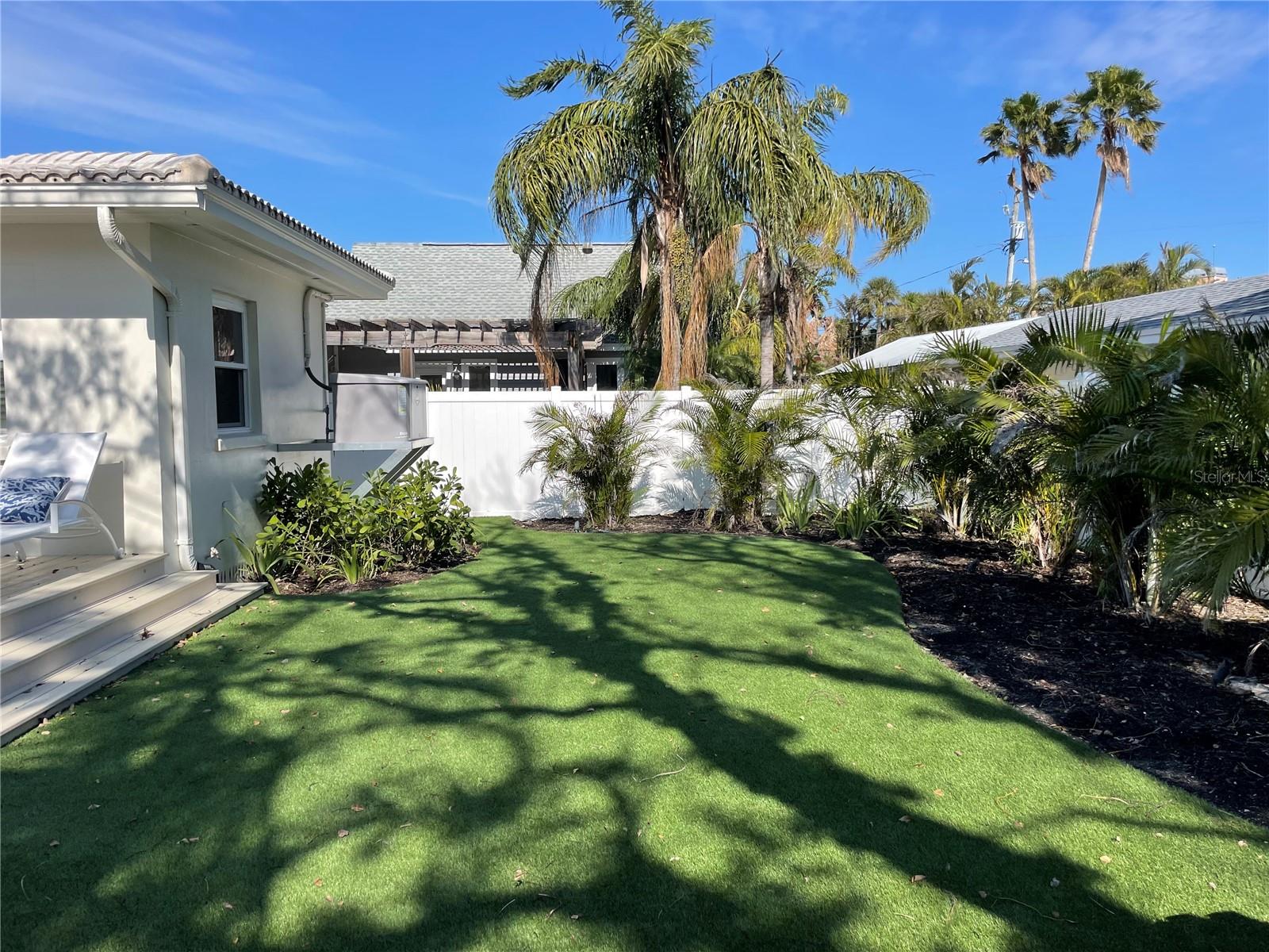 1041 ELDORADO AVE, CLEARWATER BEACH, FL, 33767