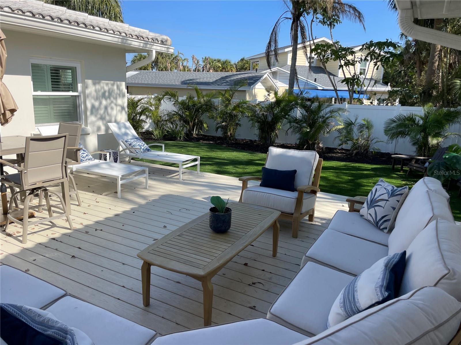 1041 ELDORADO AVE, CLEARWATER BEACH, FL, 33767