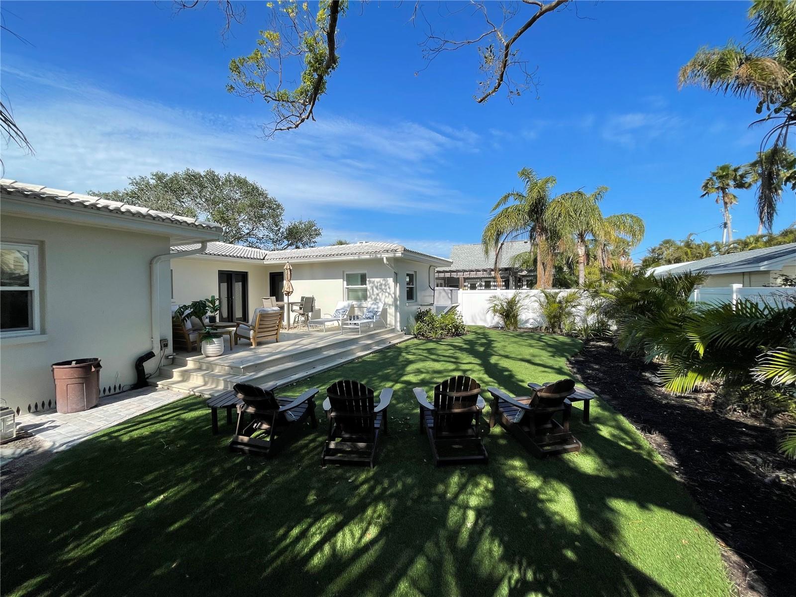 1041 ELDORADO AVE, CLEARWATER BEACH, FL, 33767
