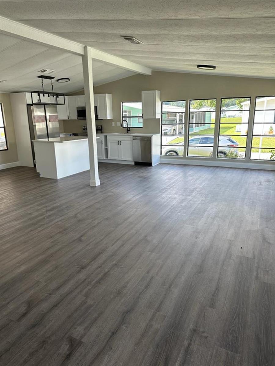 39638 SUNVALLEY DR, ZEPHYRHILLS, FL, 33542