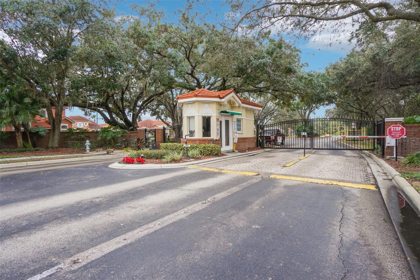 1023 LAKE BERKLEY DR, KISSIMMEE, FL, 34746