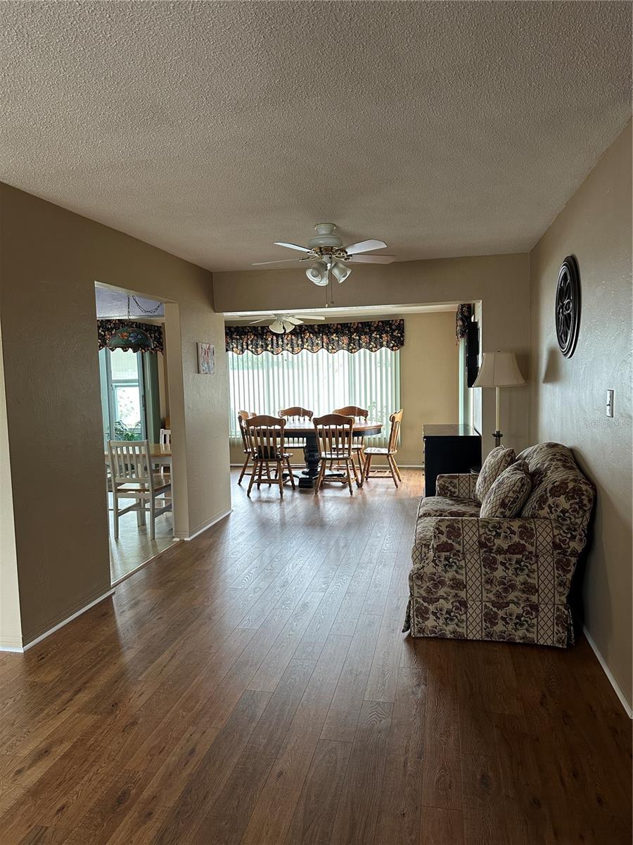 10879 91ST AVE, SEMINOLE, FL, 33772