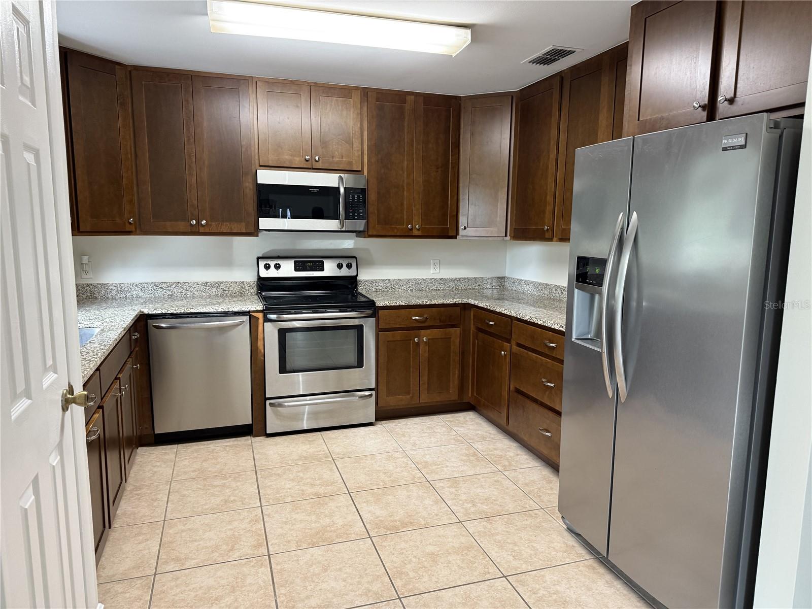 1090 DEAN ST, ST CLOUD, FL, 34771