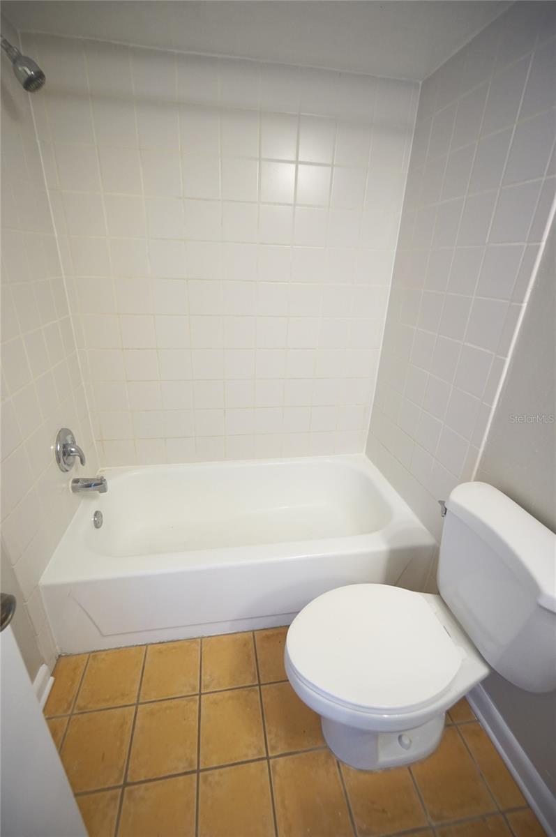 3381 W WYOMING CIR, TAMPA, FL, 33611