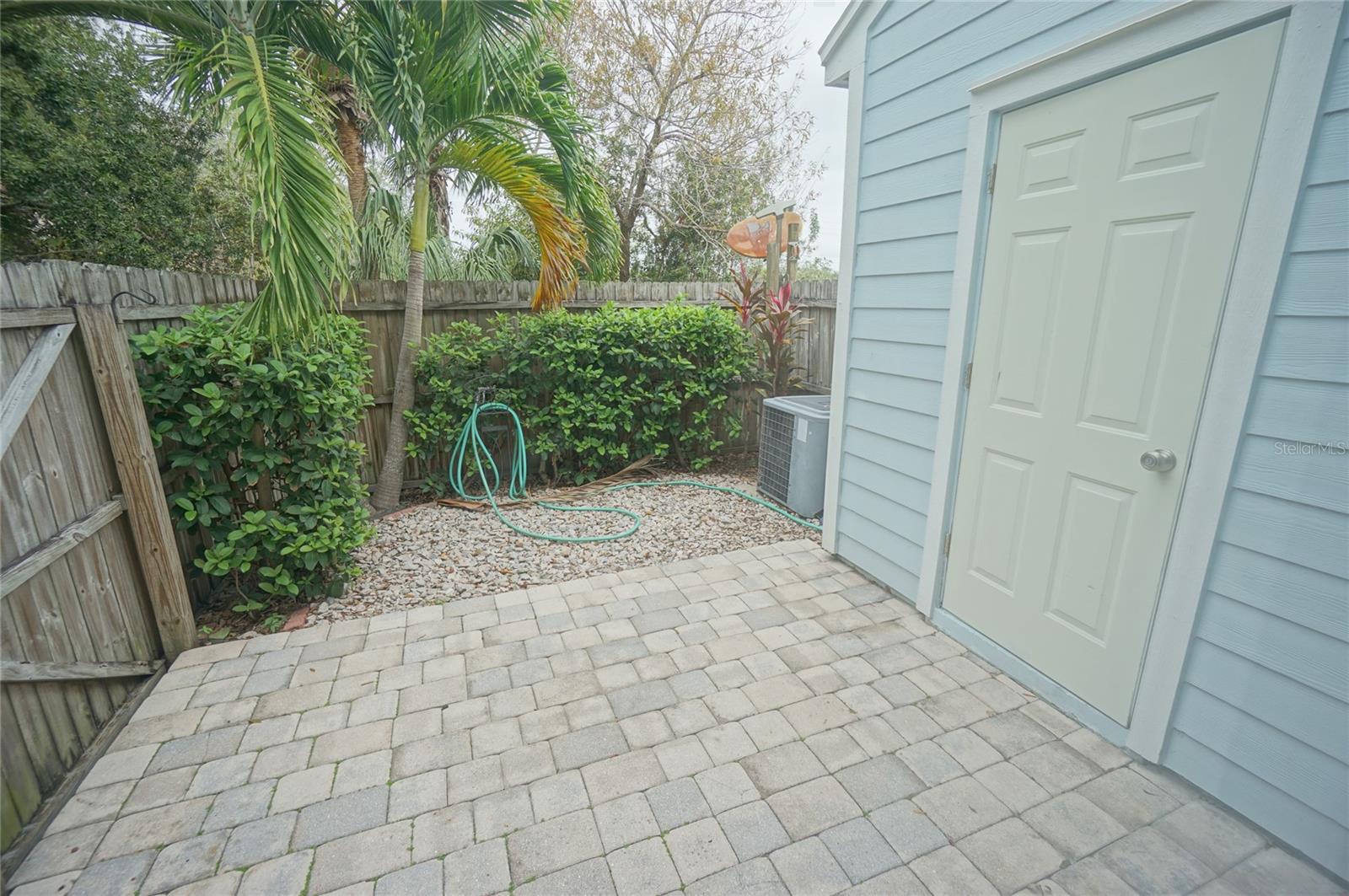 3381 W WYOMING CIR, TAMPA, FL, 33611