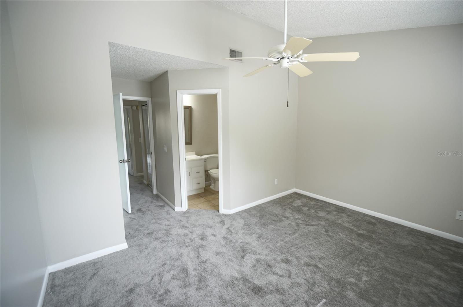3381 W WYOMING CIR, TAMPA, FL, 33611