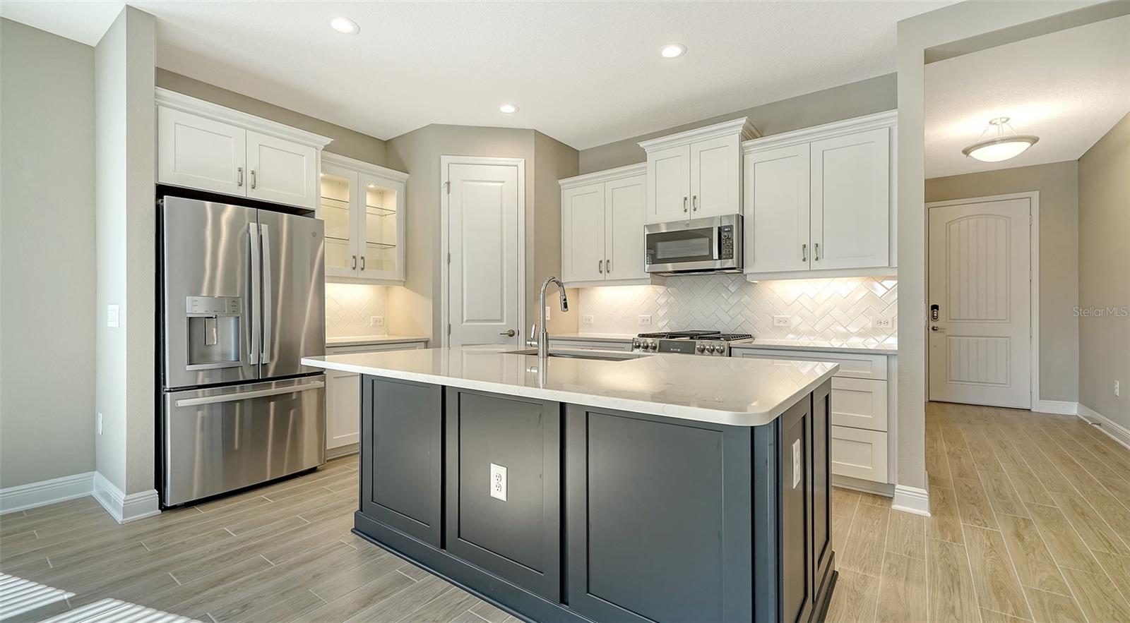 209 BRINDISI CIR, NOKOMIS, FL, 34275
