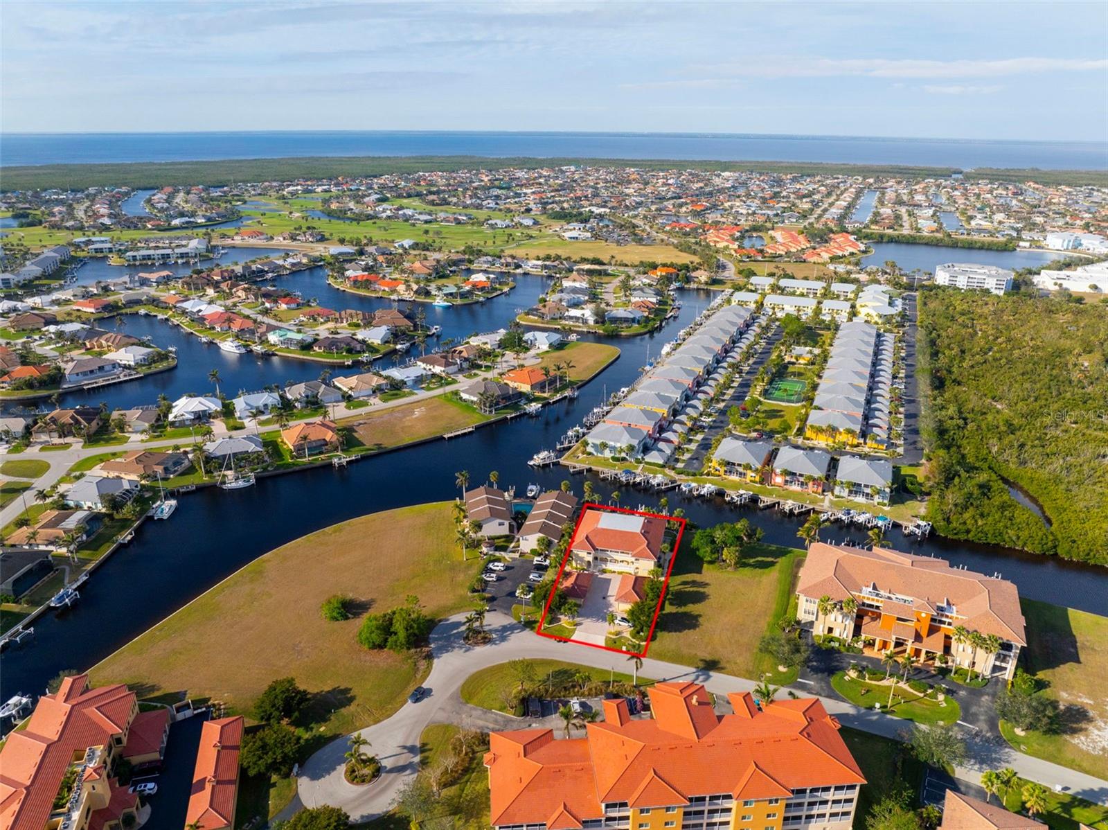 3329 PURPLE MARTIN DR #121, PUNTA GORDA, FL, 33950
