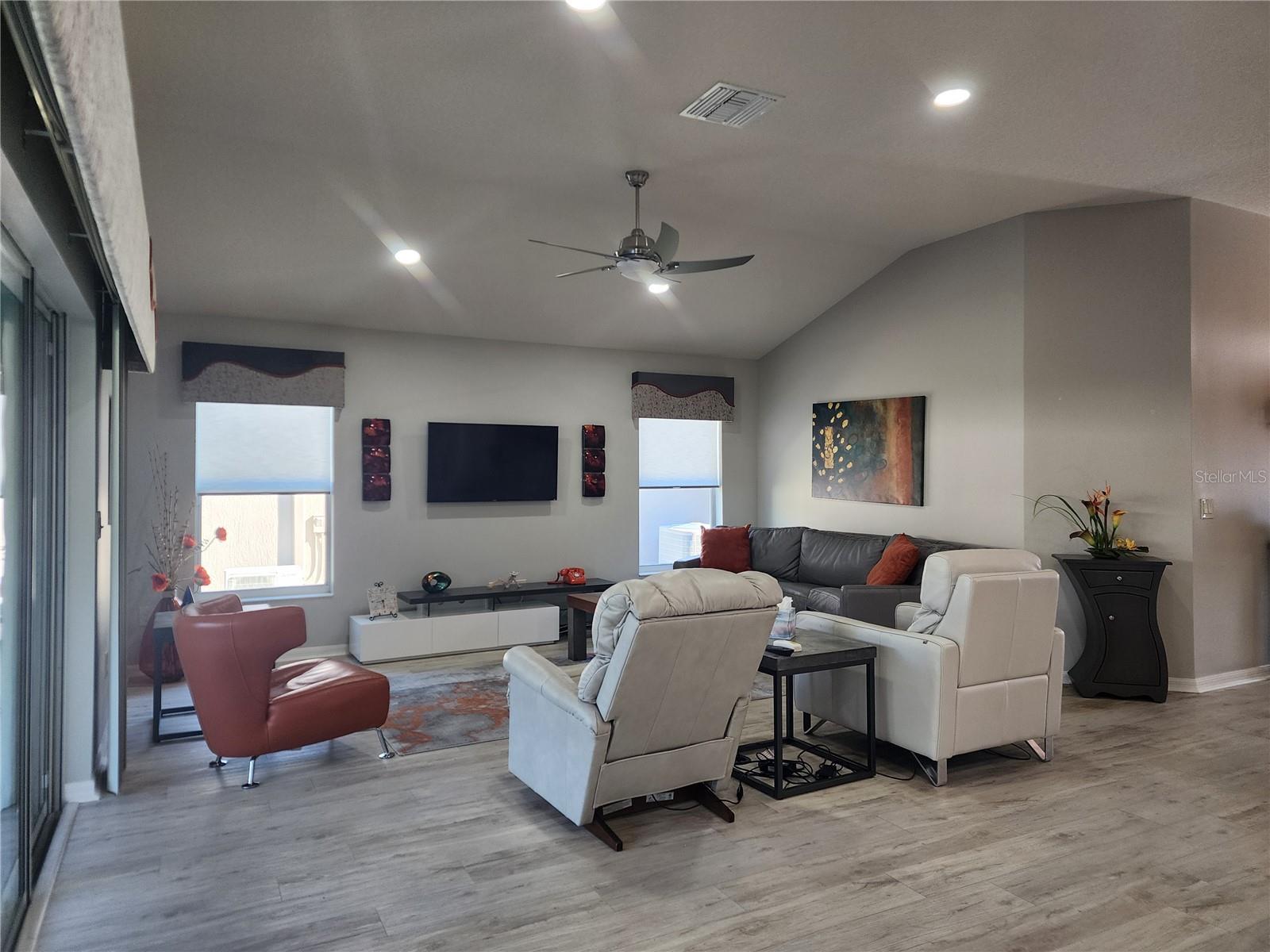 1577 HONEYVILLE LN, THE VILLAGES, FL, 32163