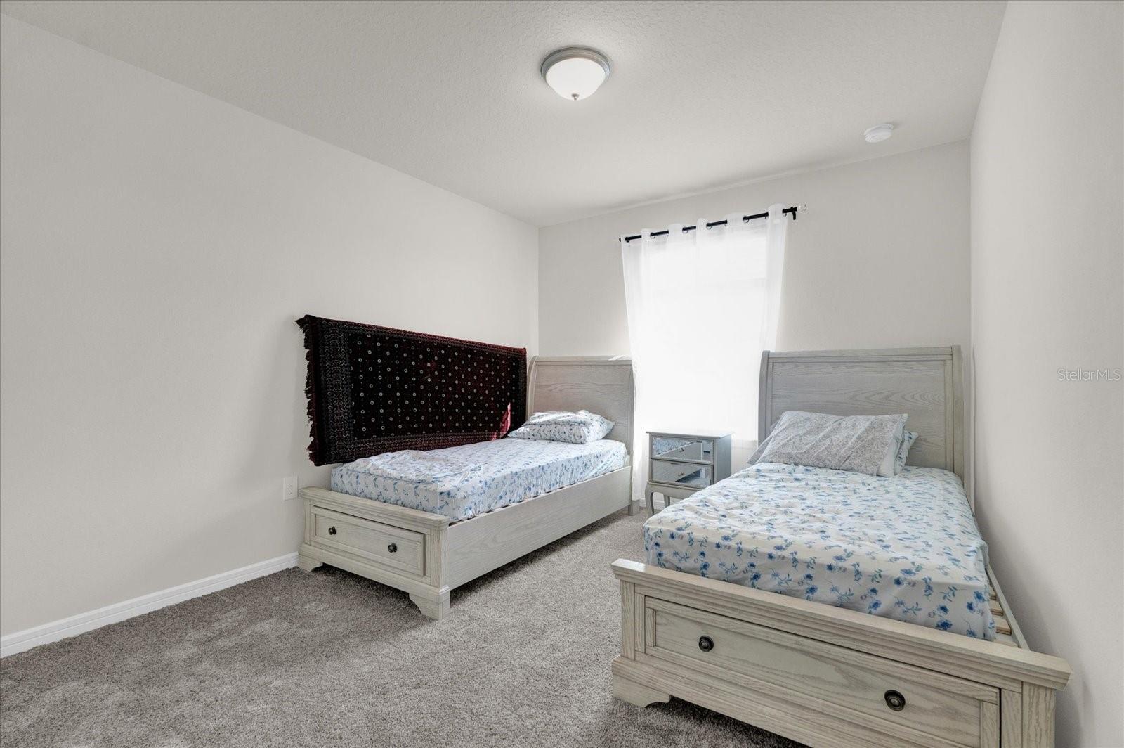 2211 LOVELY LN, DAVENPORT, FL, 33896