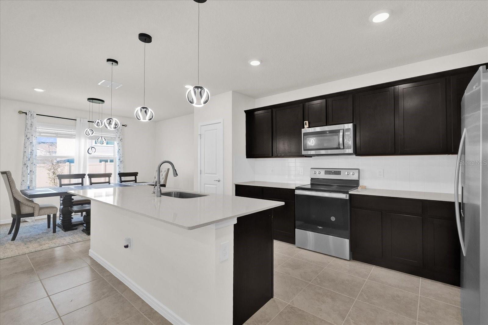 2211 LOVELY LN, DAVENPORT, FL, 33896