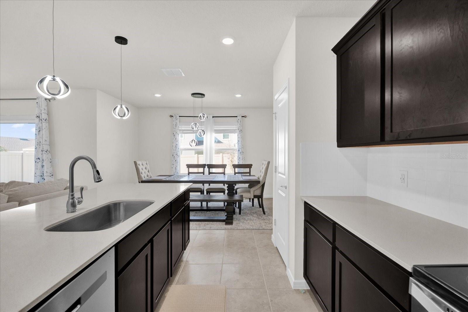 2211 LOVELY LN, DAVENPORT, FL, 33896