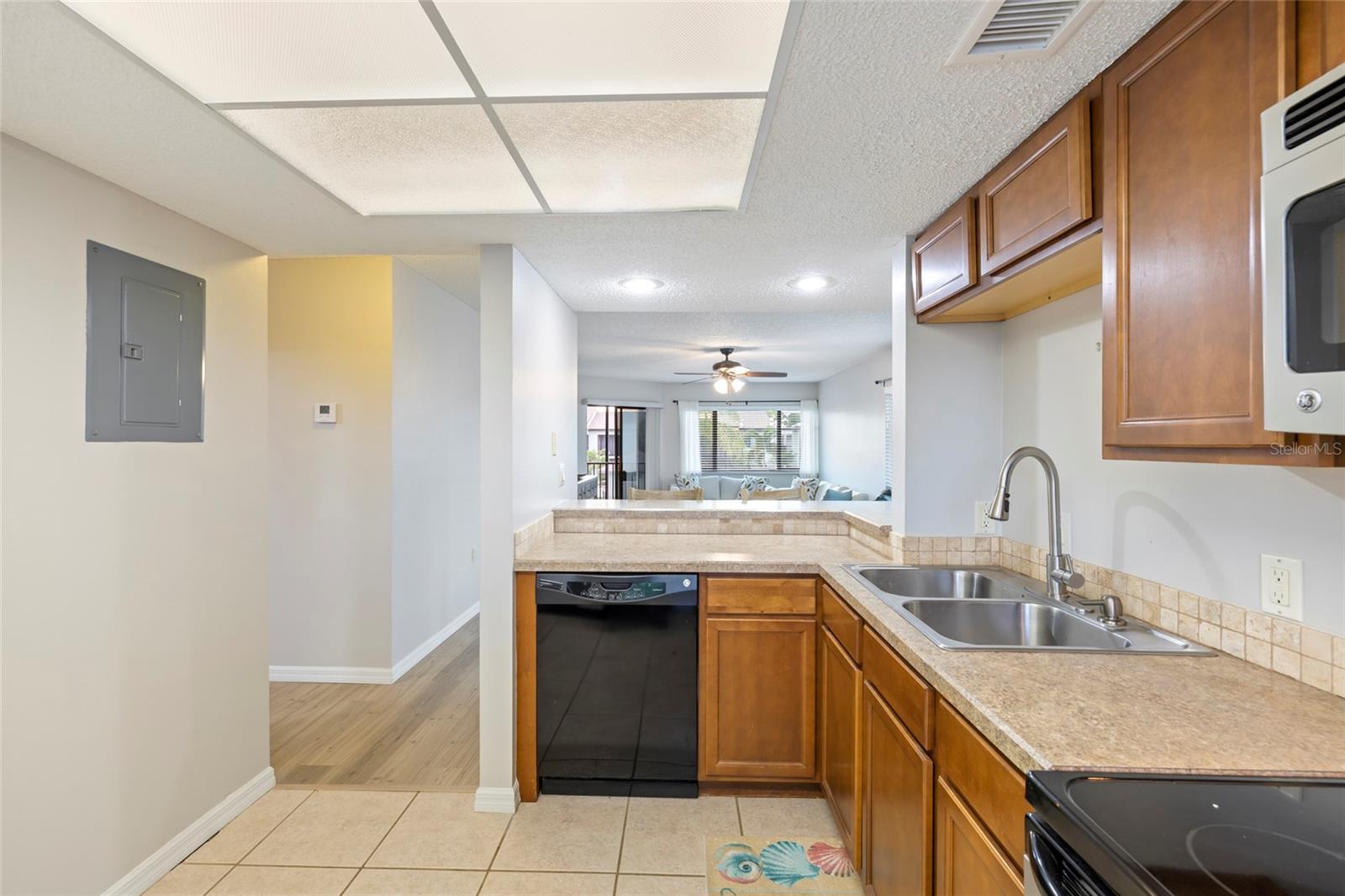 2001 LITTLE PINE CIR #12B, PUNTA GORDA, FL, 33955