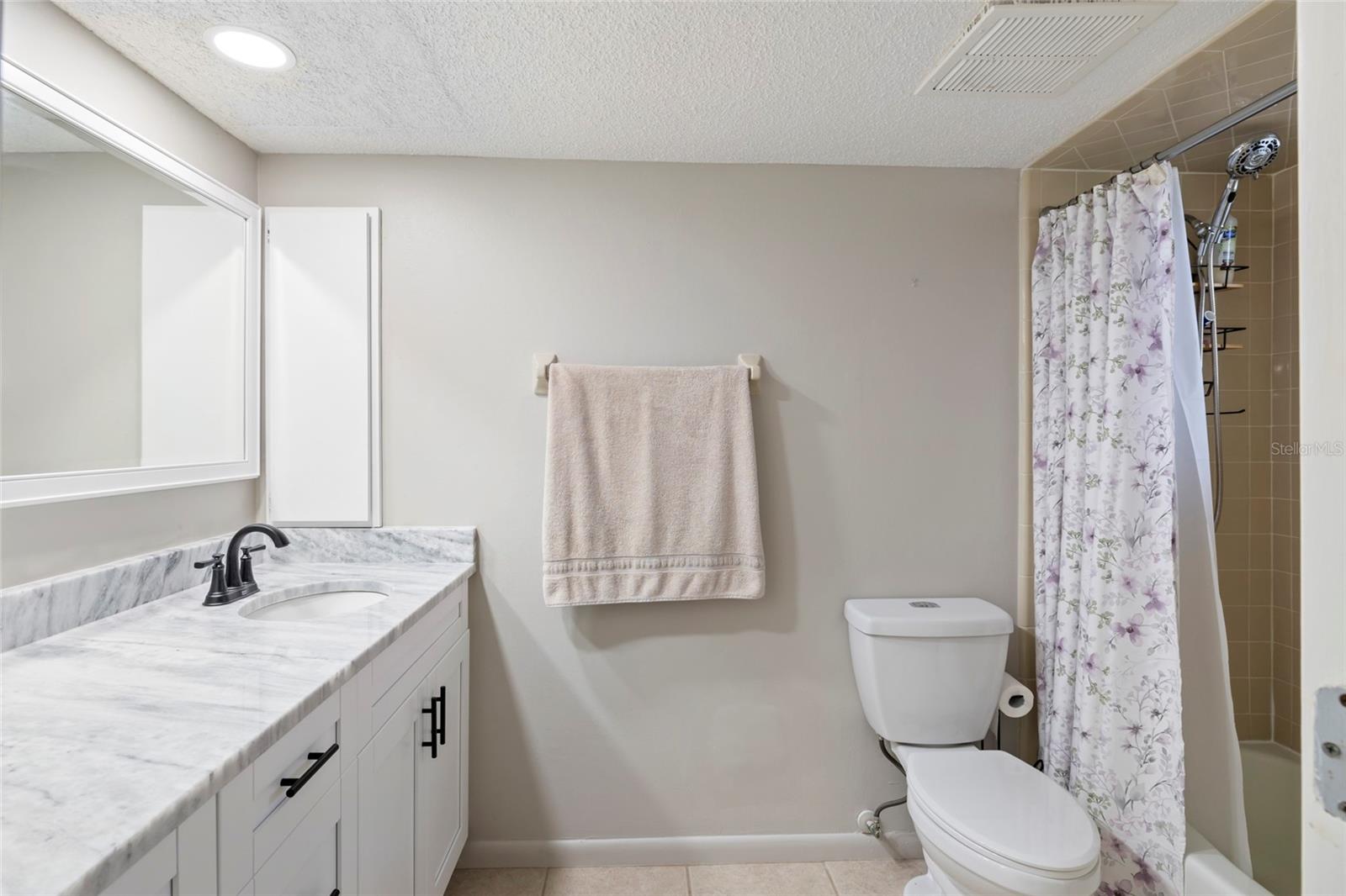 2001 LITTLE PINE CIR #12B, PUNTA GORDA, FL, 33955
