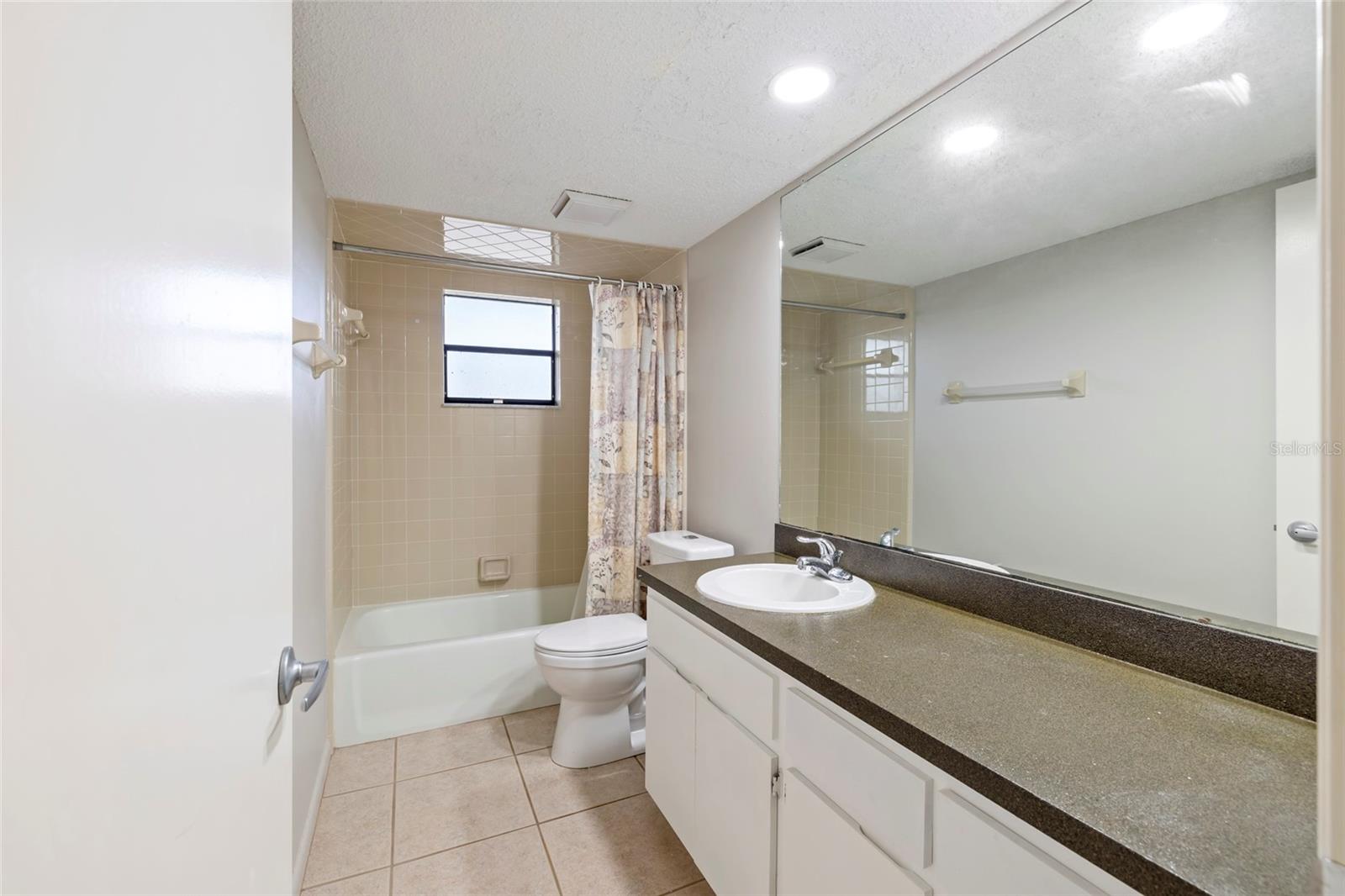 2001 LITTLE PINE CIR #12B, PUNTA GORDA, FL, 33955