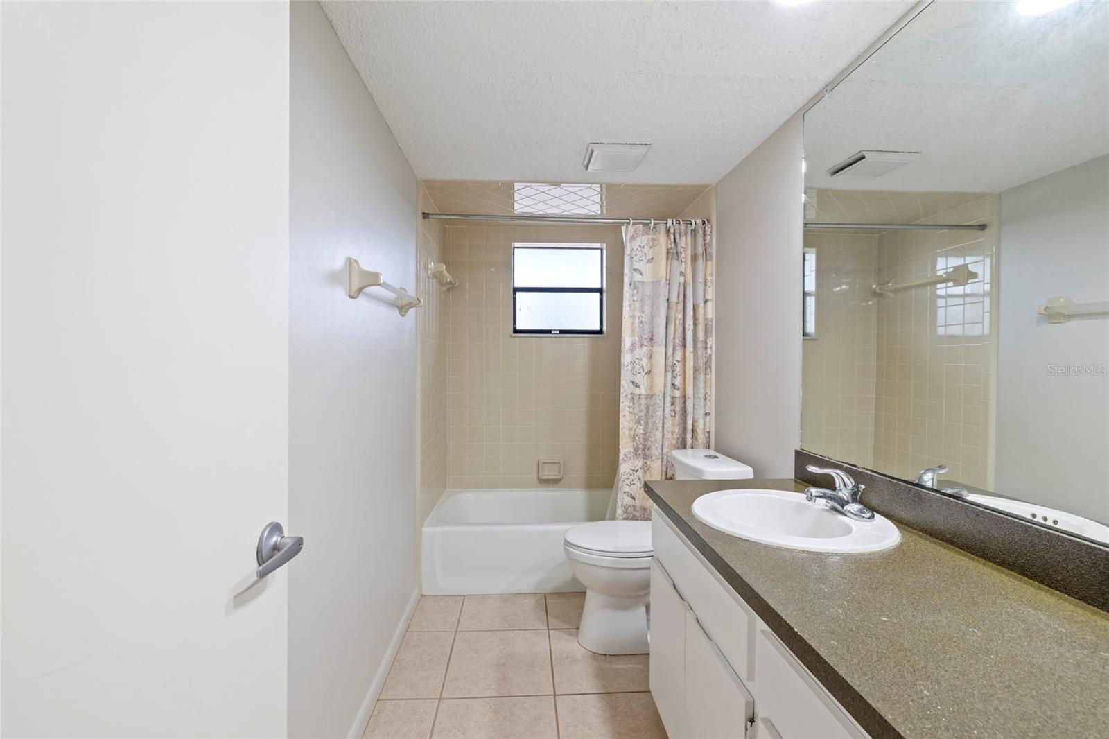 2001 LITTLE PINE CIR #12B, PUNTA GORDA, FL, 33955