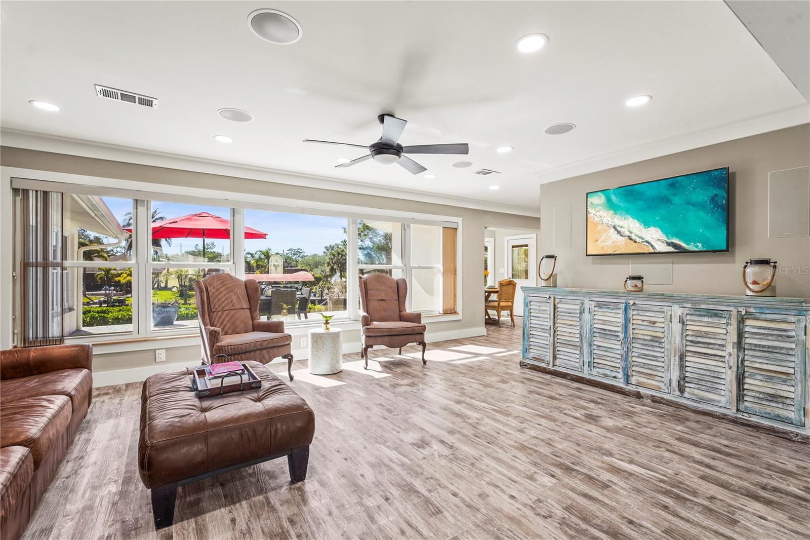 504 68TH AVENUE DR W, BRADENTON, FL, 34207