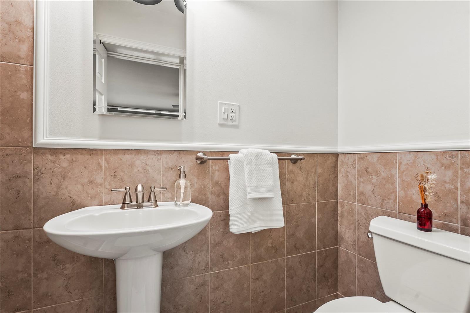 504 68TH AVENUE DR W, BRADENTON, FL, 34207