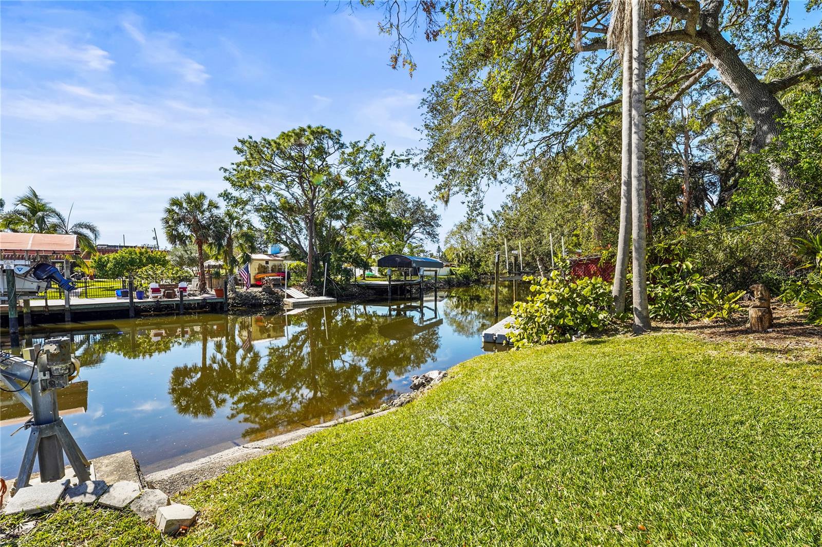 504 68TH AVENUE DR W, BRADENTON, FL, 34207