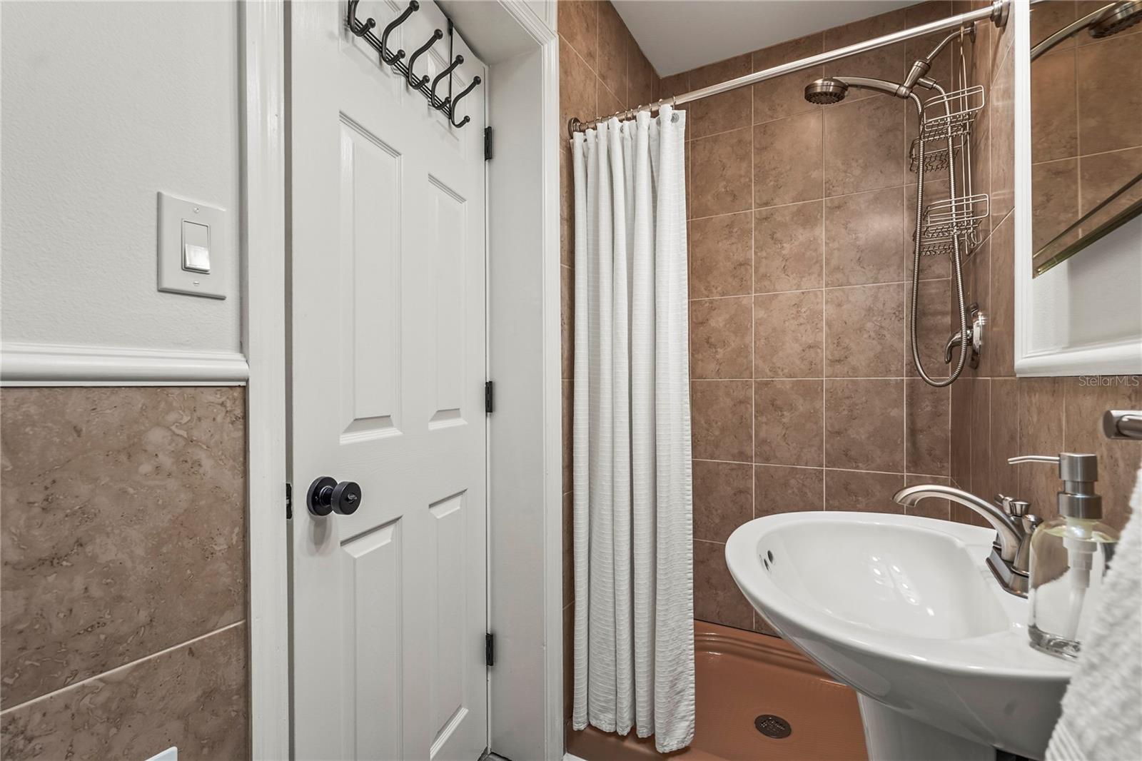 504 68TH AVENUE DR W, BRADENTON, FL, 34207