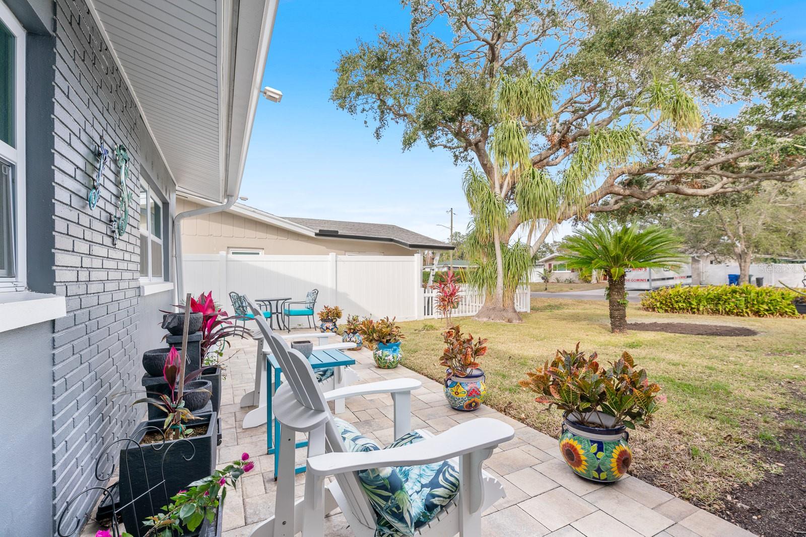 496 OAKWOOD DR, DUNEDIN, FL, 34698