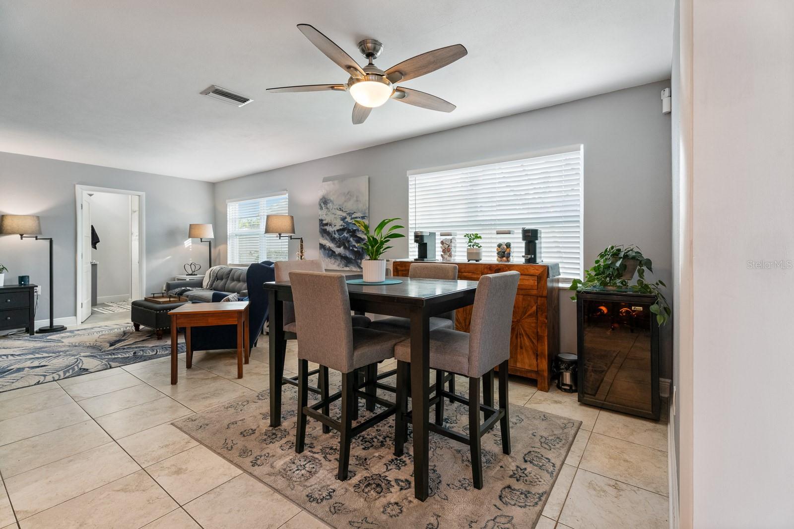 496 OAKWOOD DR, DUNEDIN, FL, 34698
