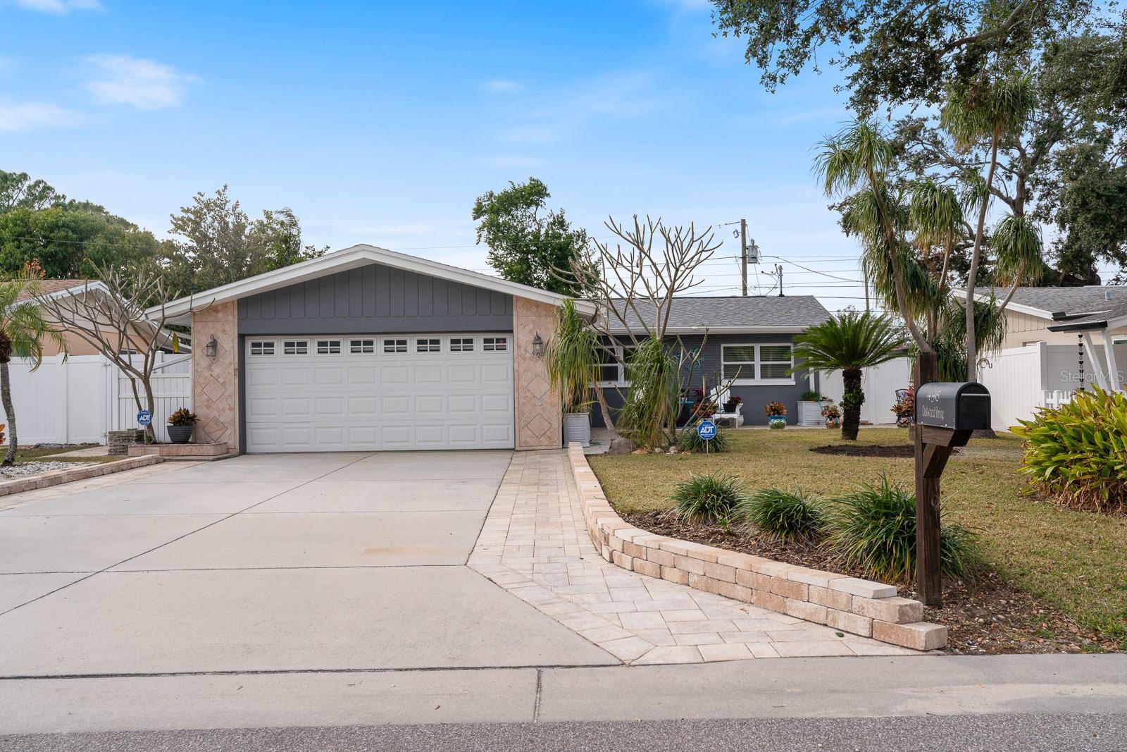 496 OAKWOOD DR, DUNEDIN, FL, 34698