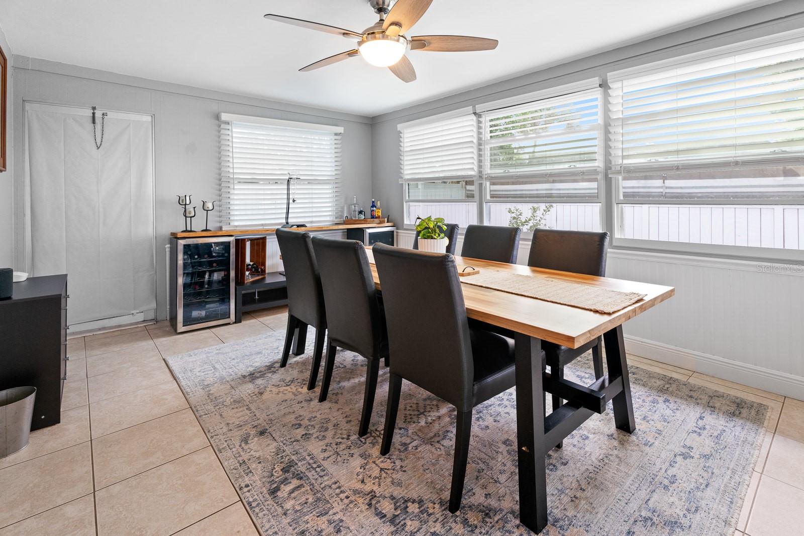 496 OAKWOOD DR, DUNEDIN, FL, 34698