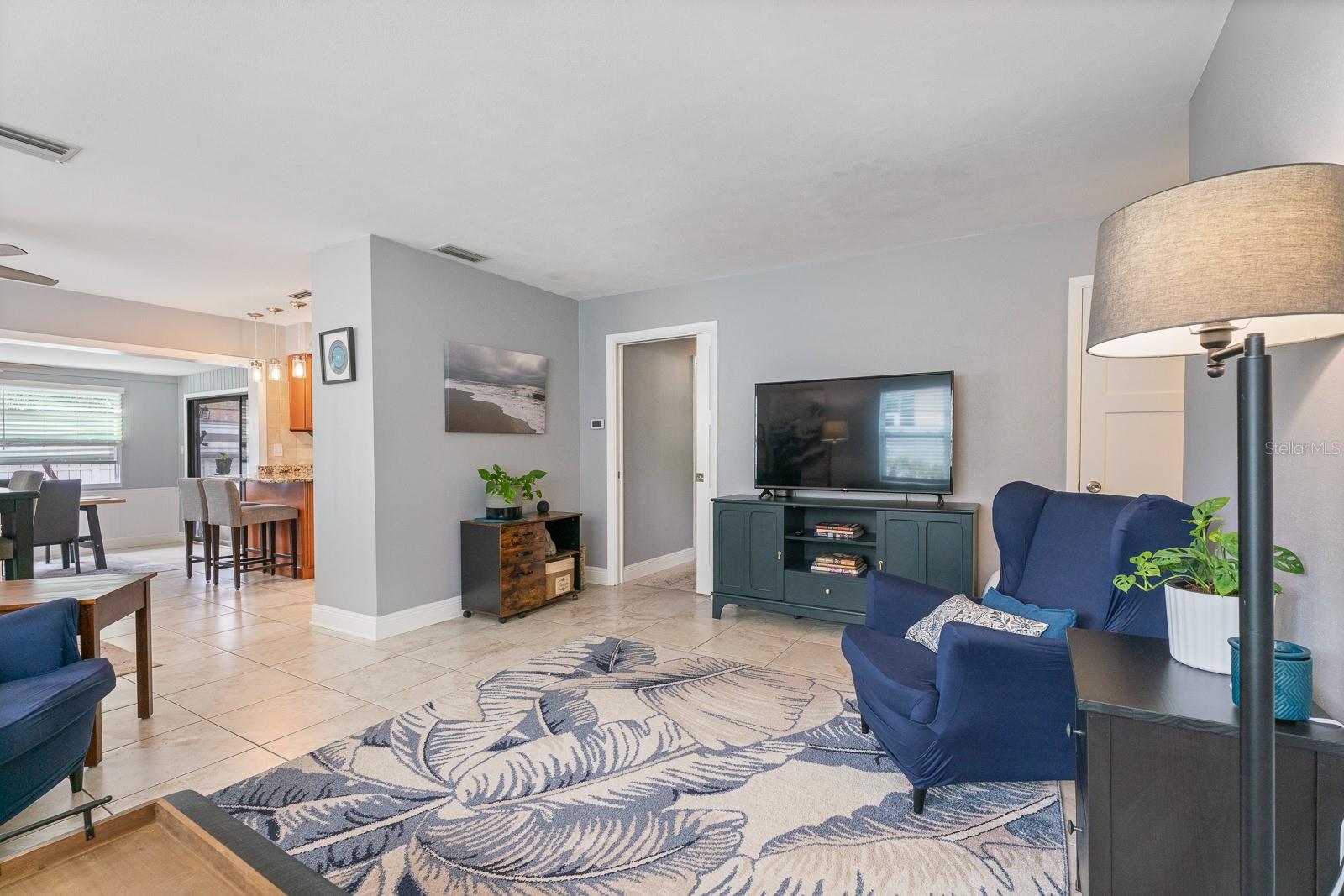 496 OAKWOOD DR, DUNEDIN, FL, 34698