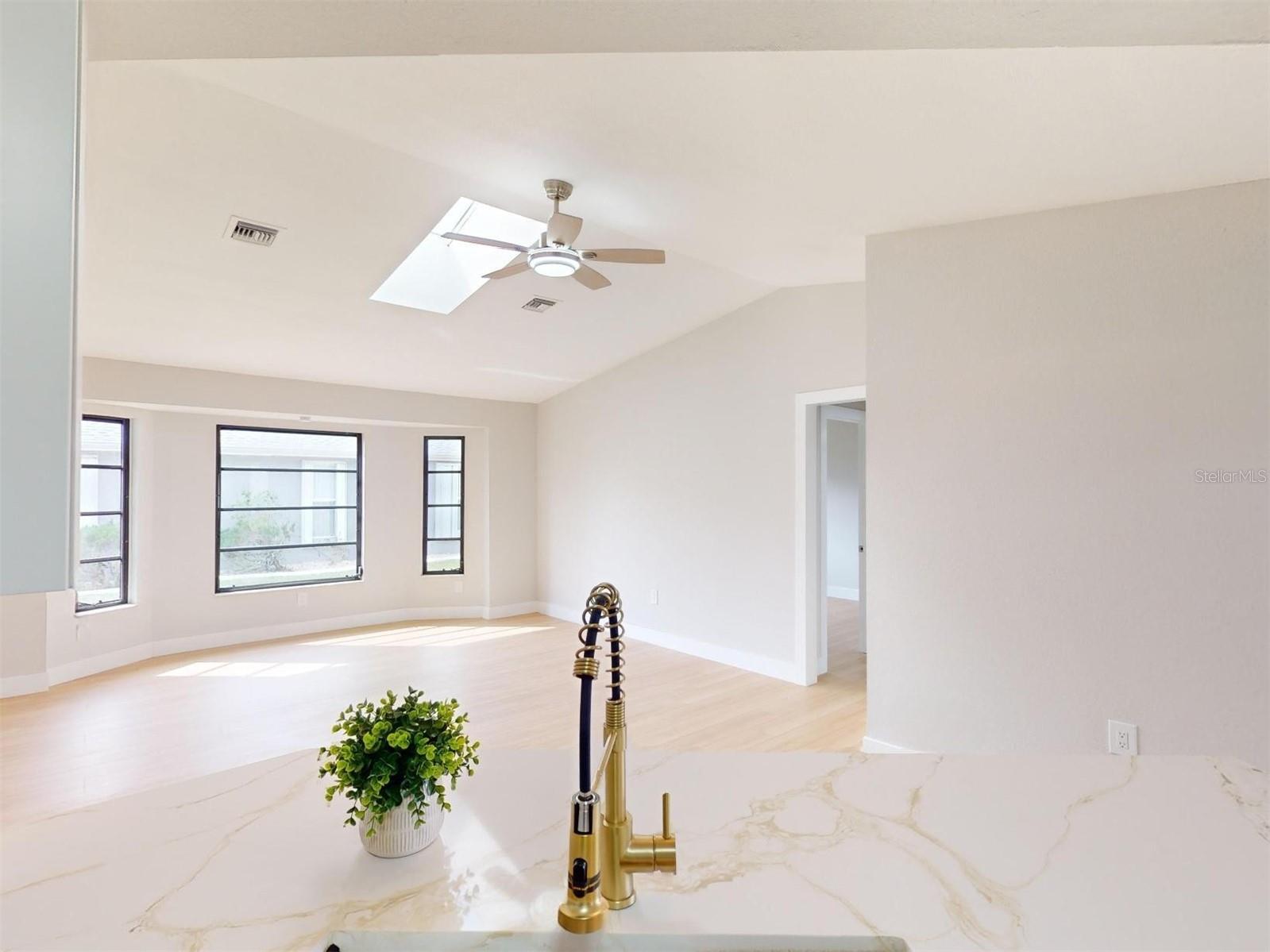 1612 NUREMBERG BLVD, PUNTA GORDA, FL, 33983