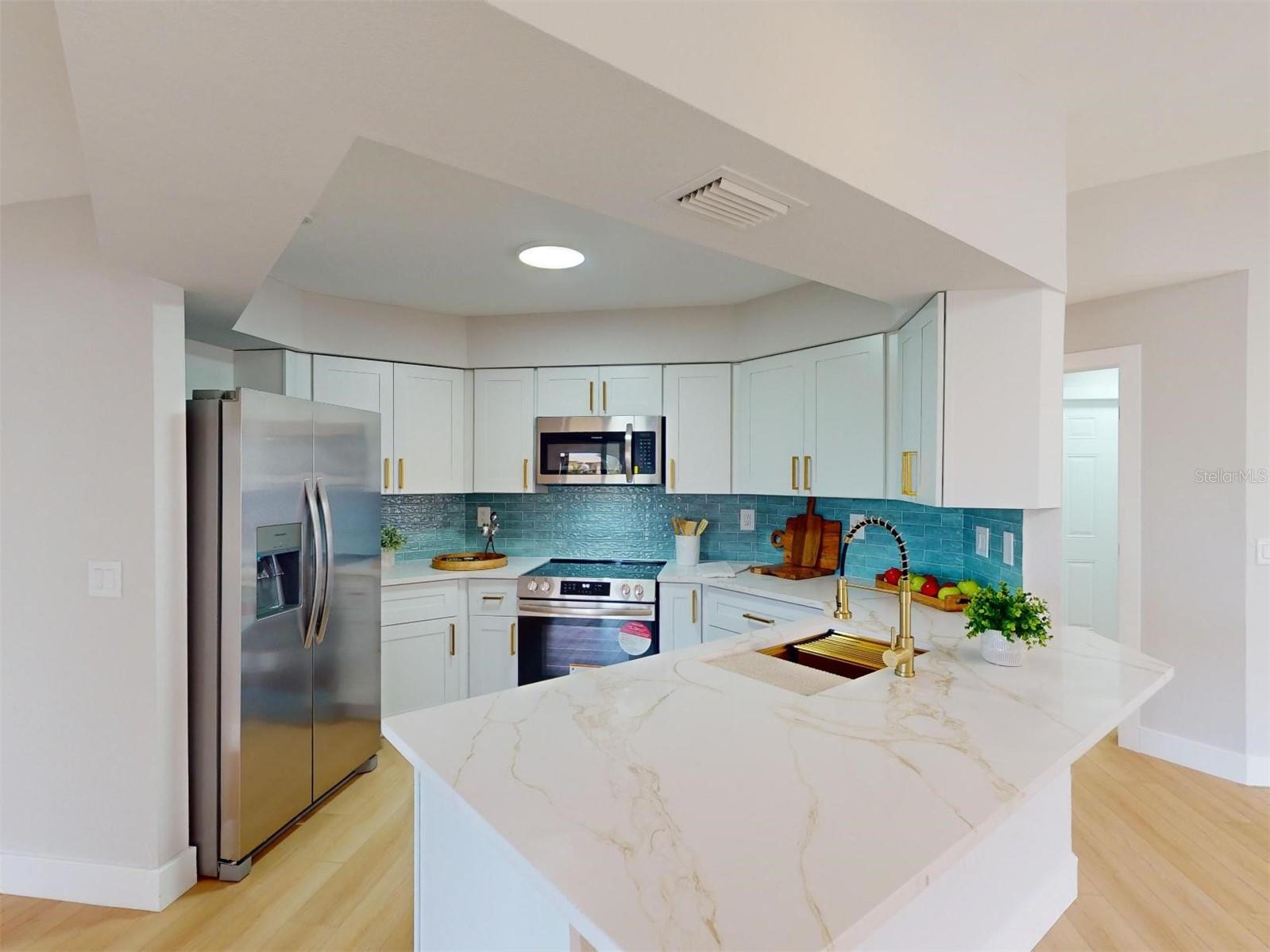 1612 NUREMBERG BLVD, PUNTA GORDA, FL, 33983