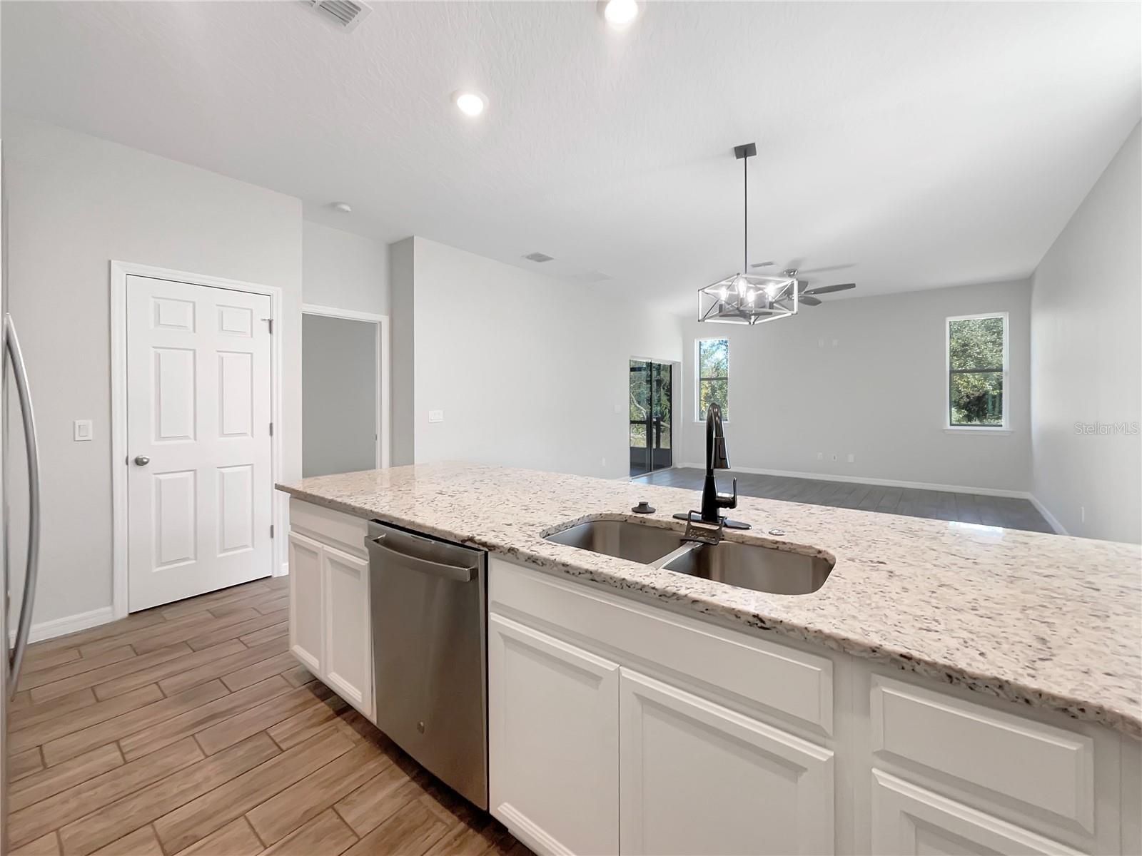 1162 ATLANTIC AVE, FRUITLAND PARK, FL, 34731