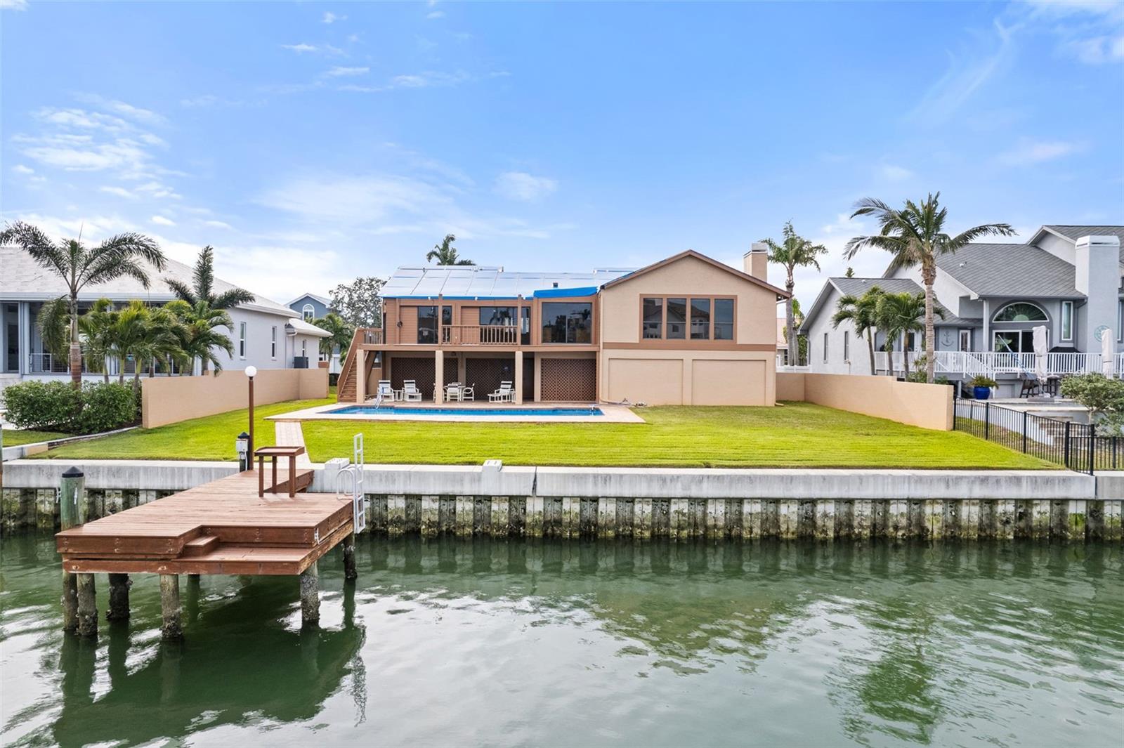 127 6TH ST E, TIERRA VERDE, FL, 33715