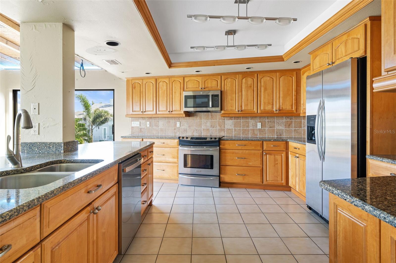 127 6TH ST E, TIERRA VERDE, FL, 33715