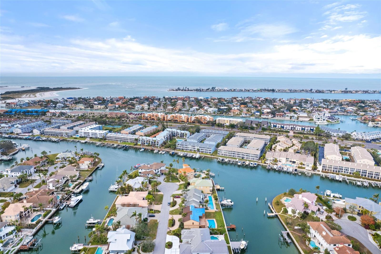 127 6TH ST E, TIERRA VERDE, FL, 33715