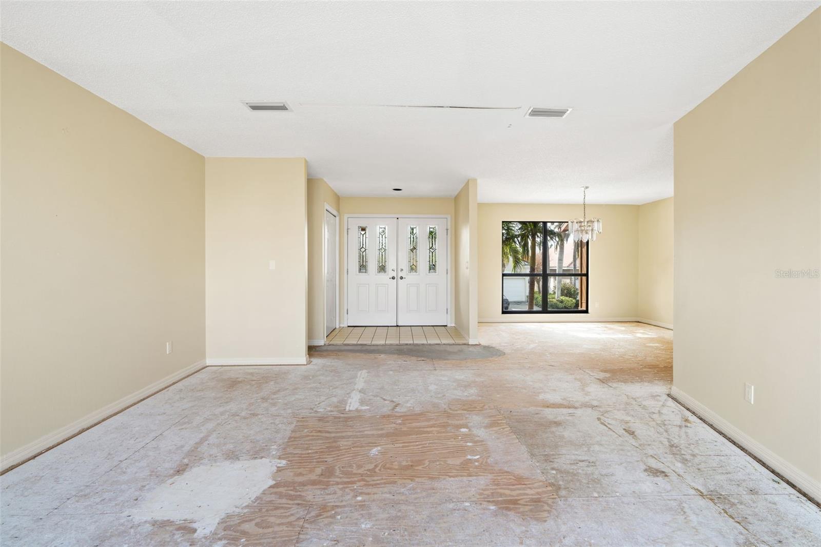 127 6TH ST E, TIERRA VERDE, FL, 33715
