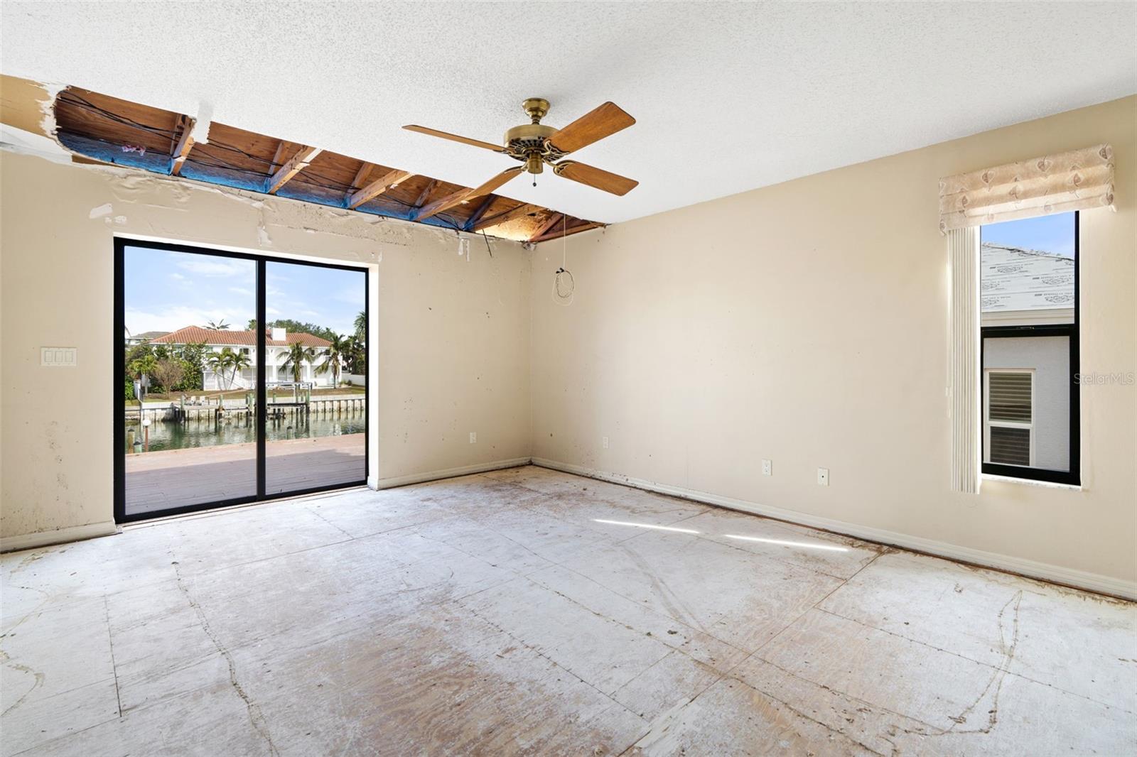 127 6TH ST E, TIERRA VERDE, FL, 33715