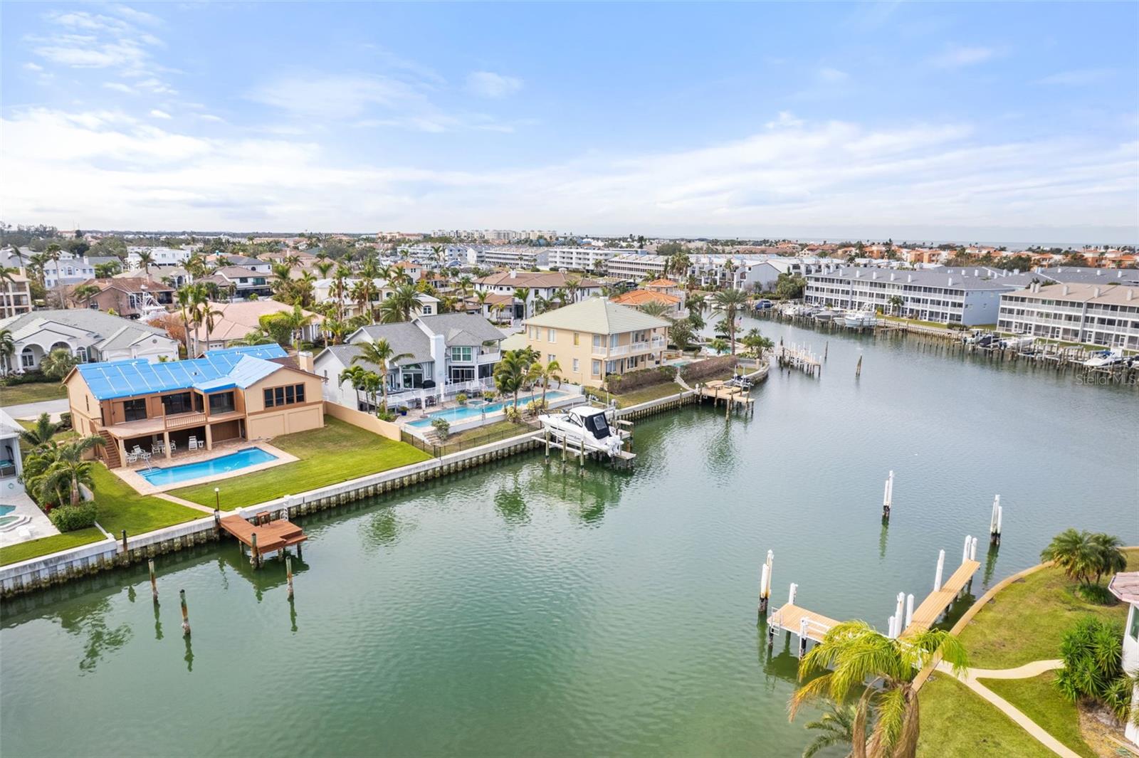 127 6TH ST E, TIERRA VERDE, FL, 33715