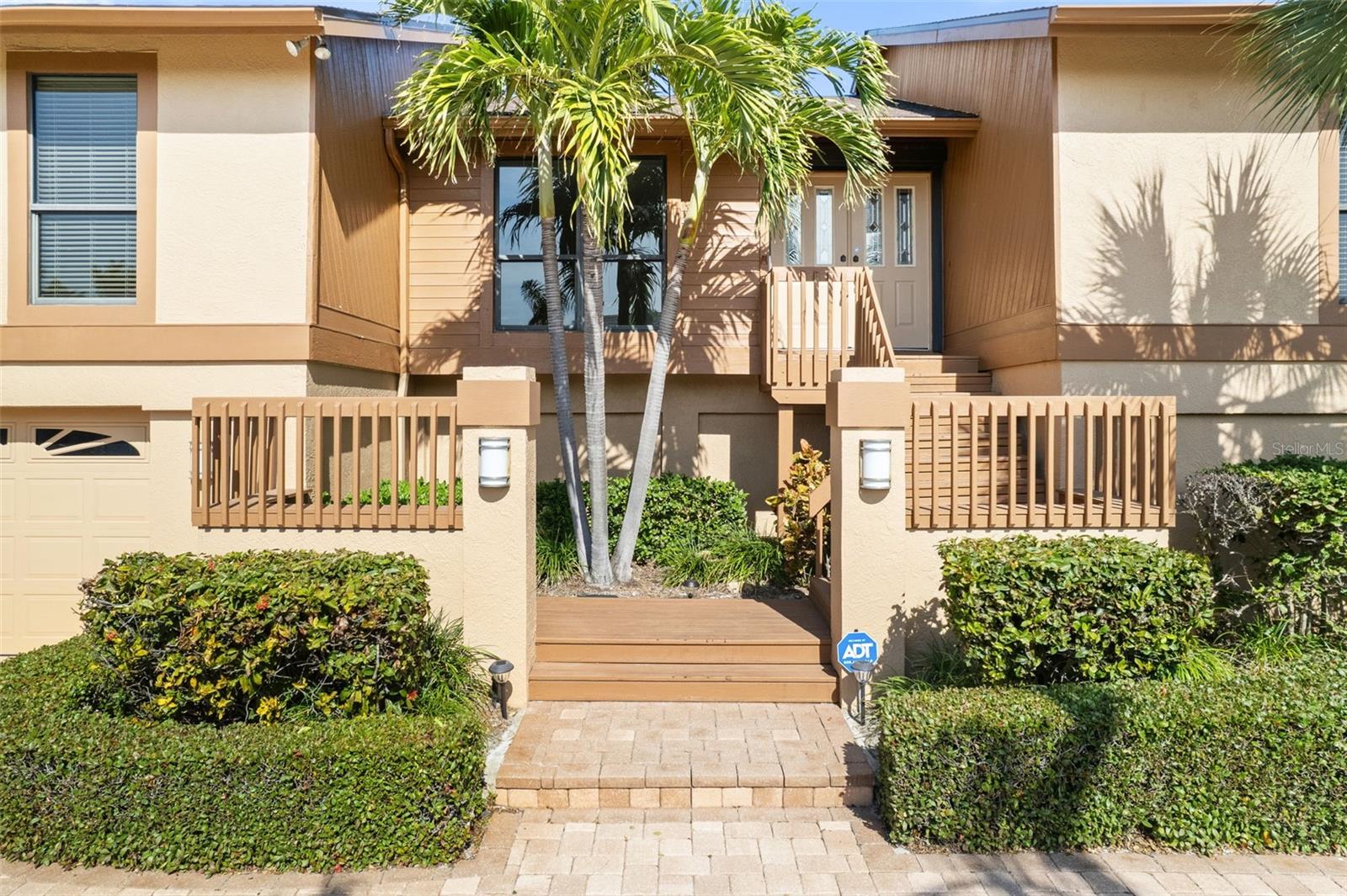 127 6TH ST E, TIERRA VERDE, FL, 33715