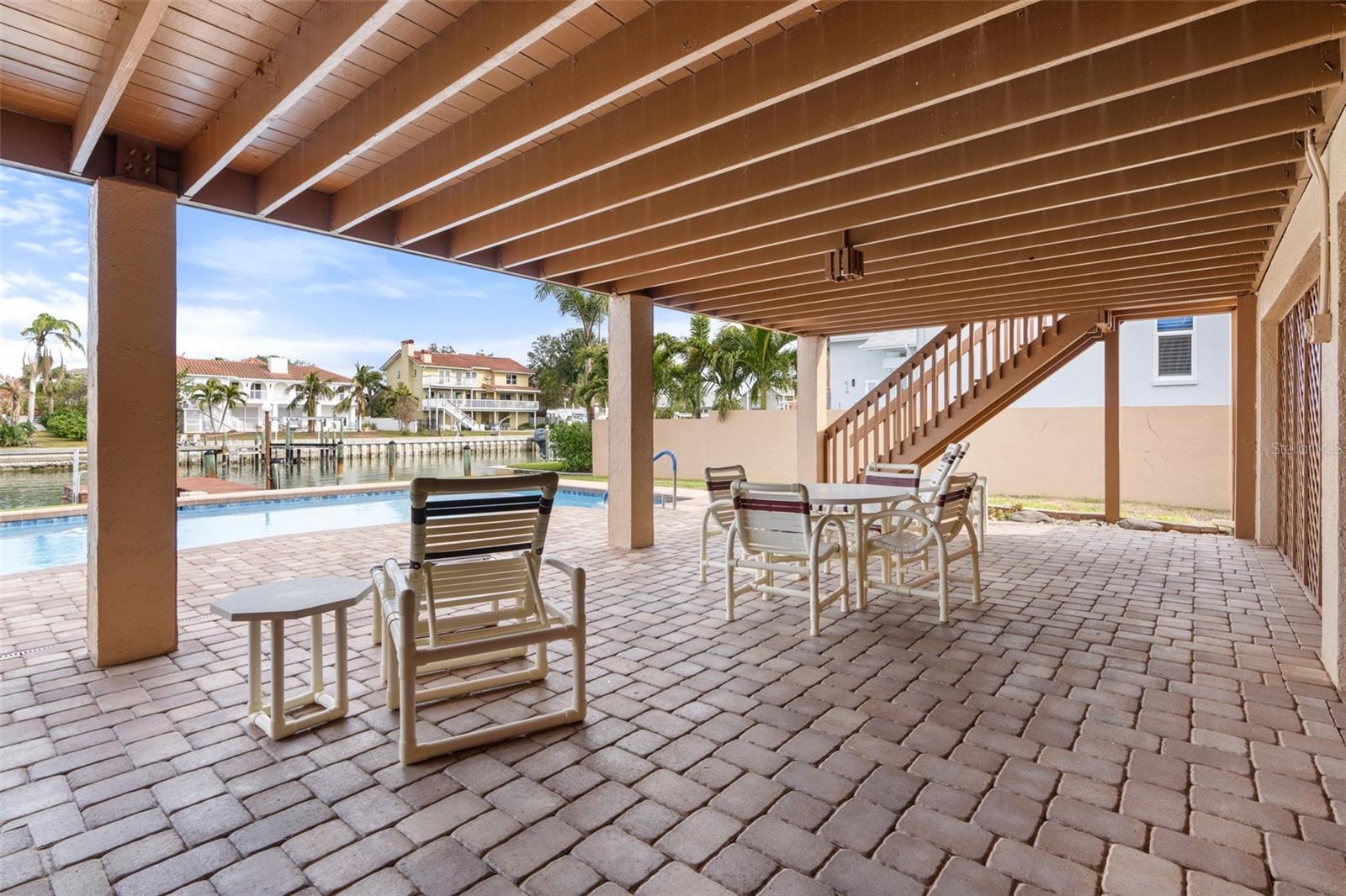 127 6TH ST E, TIERRA VERDE, FL, 33715