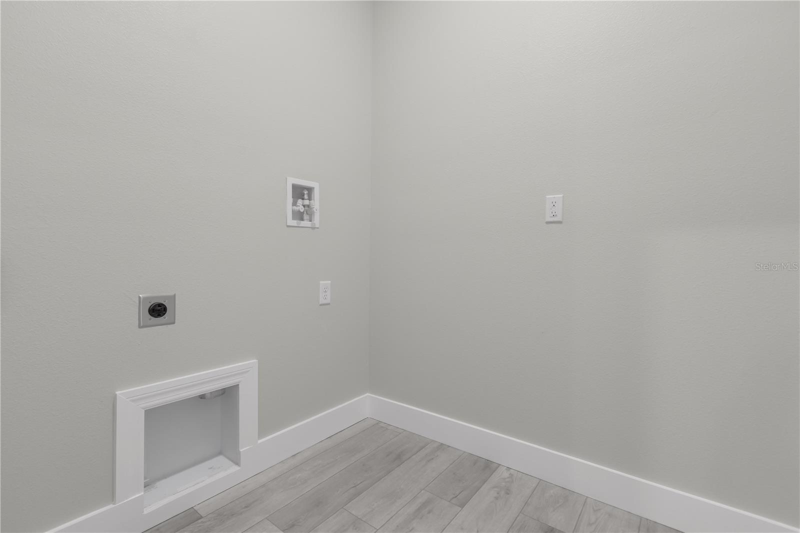 2235 EAST PKWY, DELAND, FL, 32724