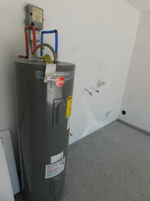 1972 S OLD MILL DR, DELTONA, FL, 32725