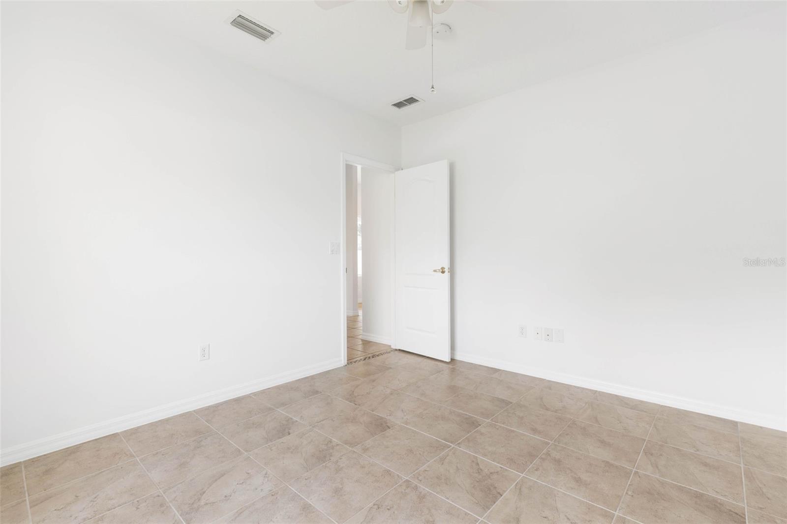 11 FIRETHORN LN, PALM COAST, FL, 32137