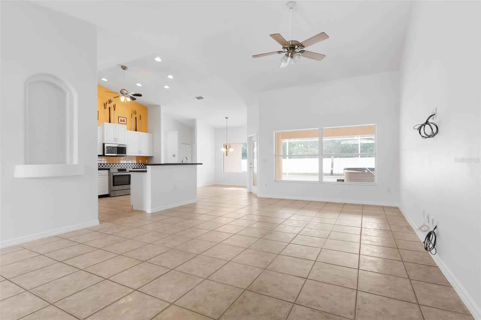 11 FIRETHORN LN, PALM COAST, FL, 32137