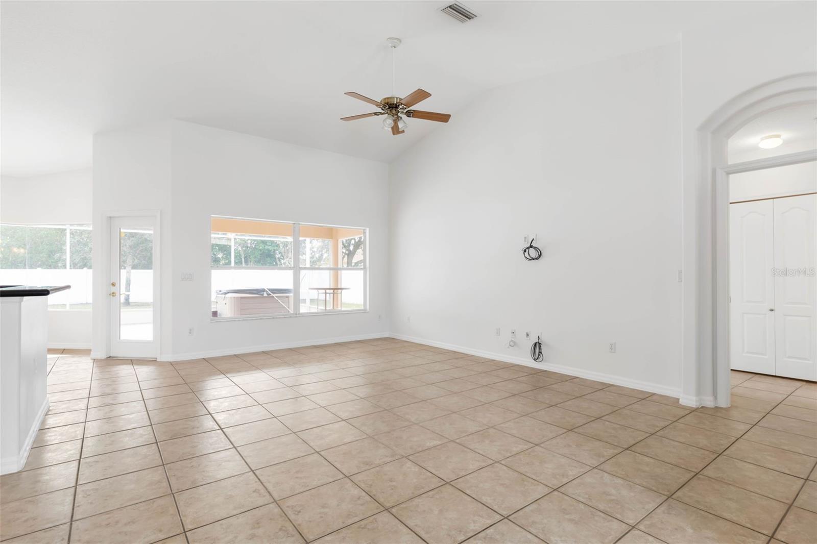 11 FIRETHORN LN, PALM COAST, FL, 32137