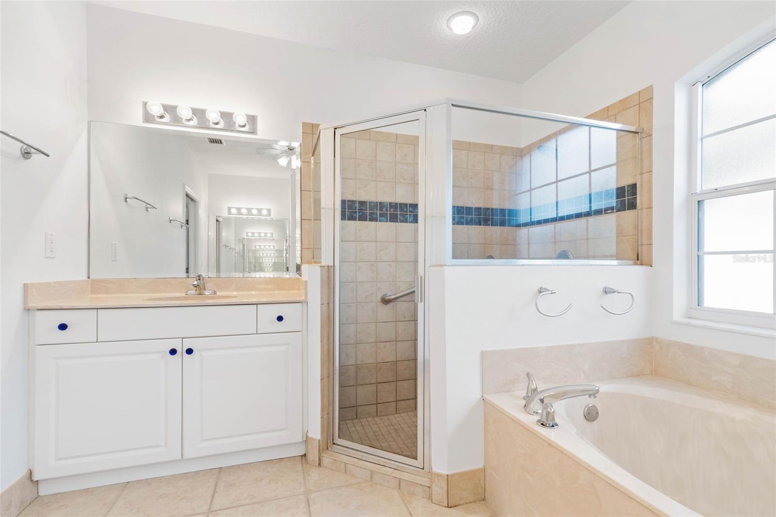 11 FIRETHORN LN, PALM COAST, FL, 32137