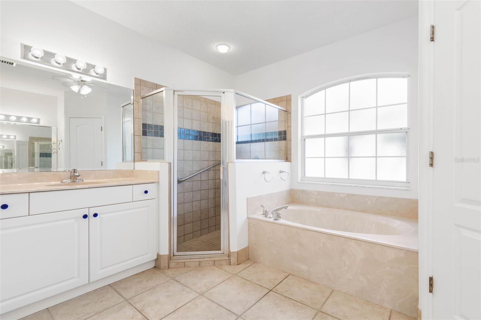 11 FIRETHORN LN, PALM COAST, FL, 32137