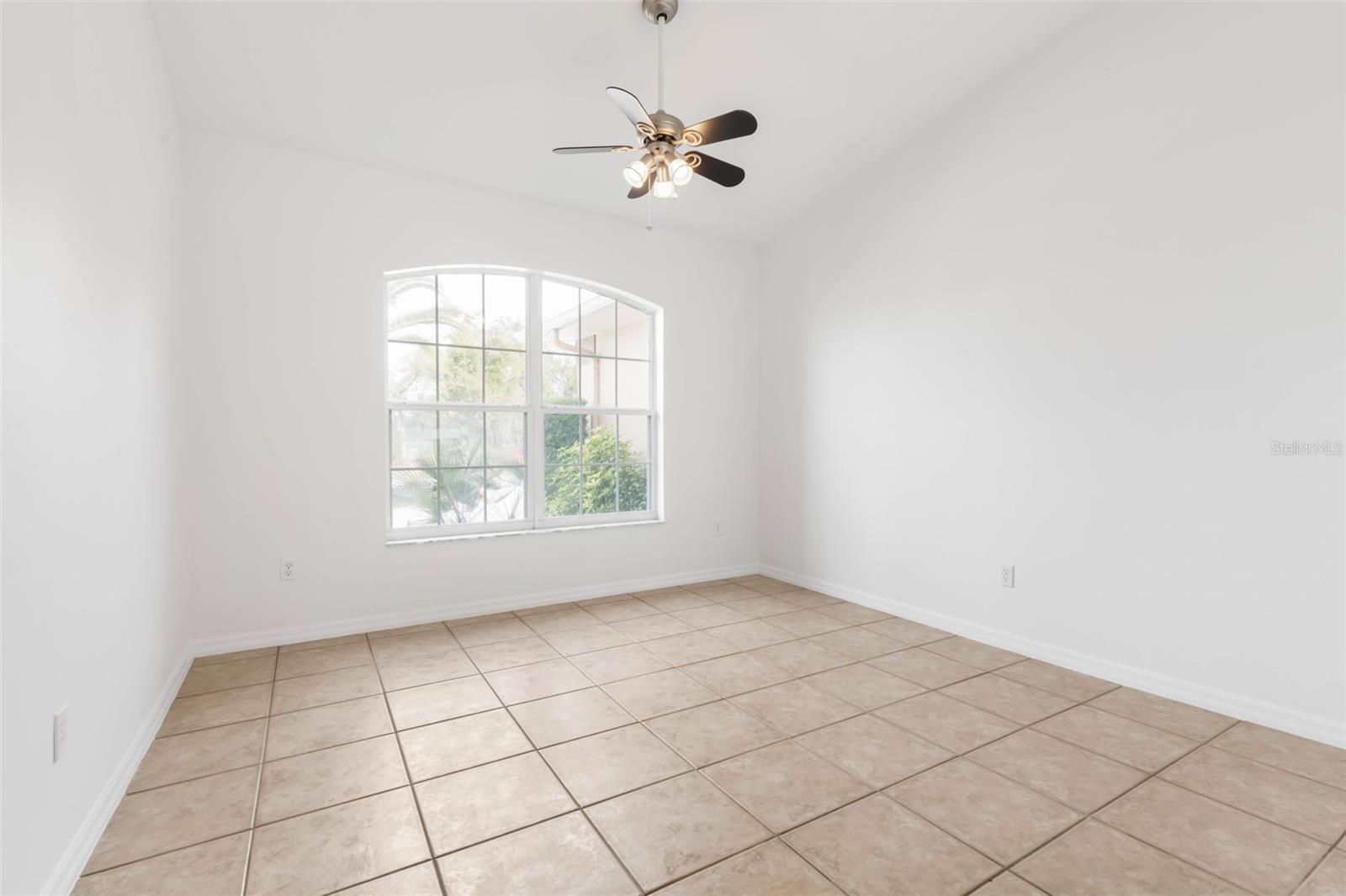11 FIRETHORN LN, PALM COAST, FL, 32137